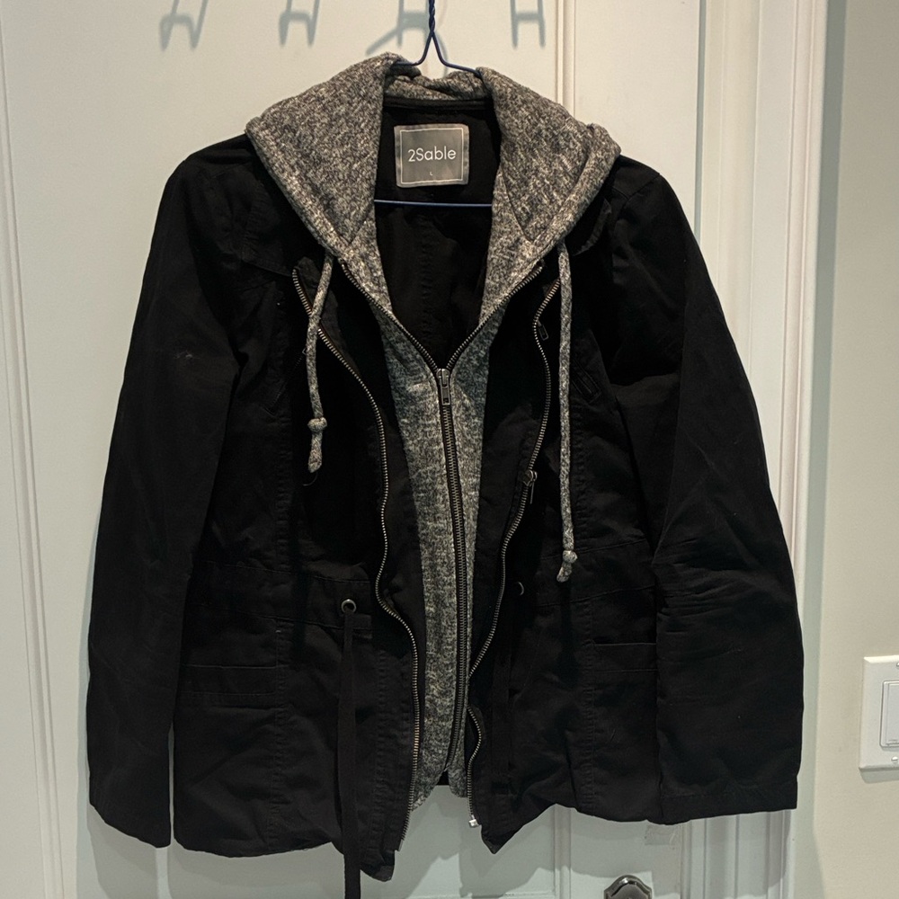 2Sable Black and Gray Hooded Jacket⭐️21” ptp